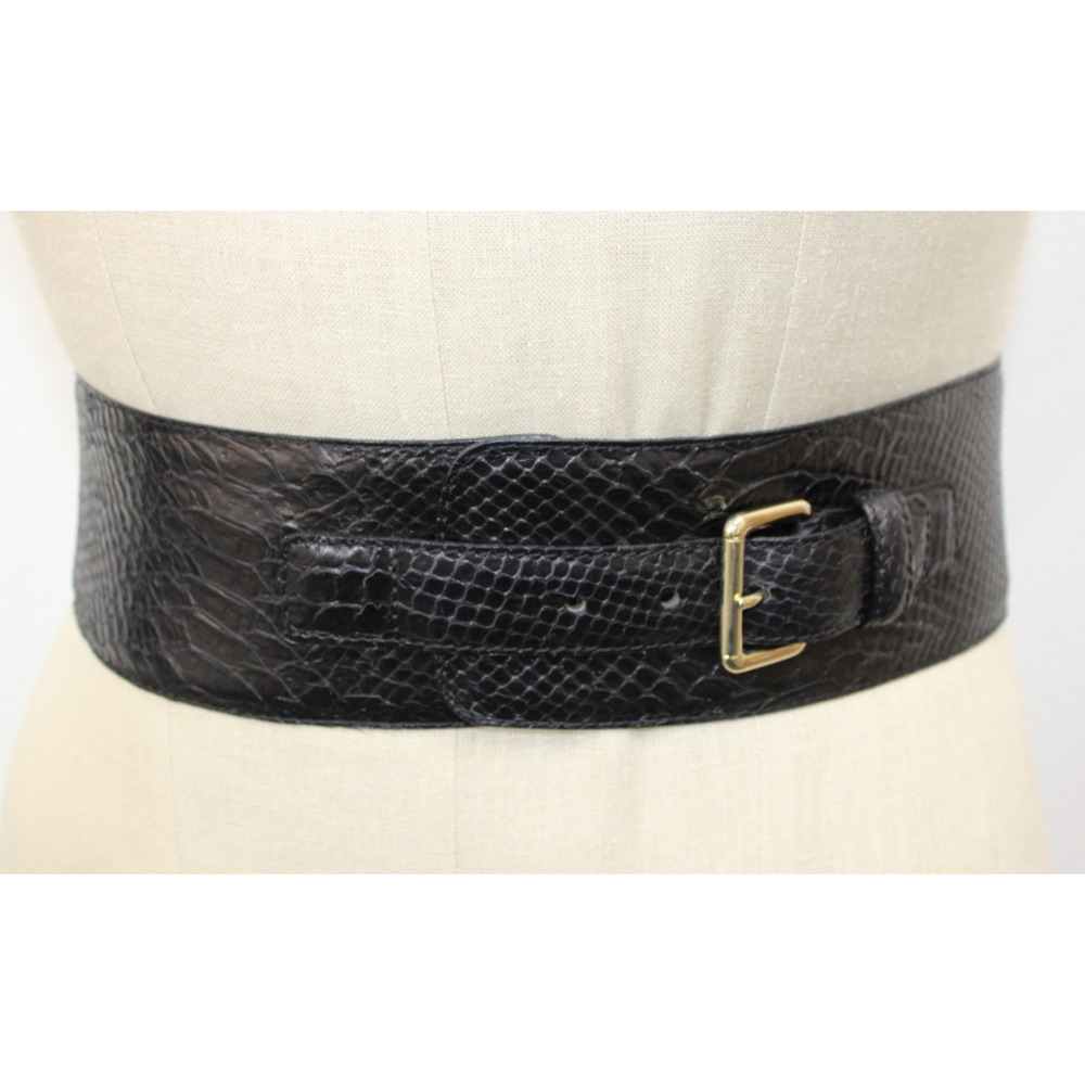 Vintage Rene Lezard Women's Black Leather Wide Buckle Belt Small 75 CM 28"-30"